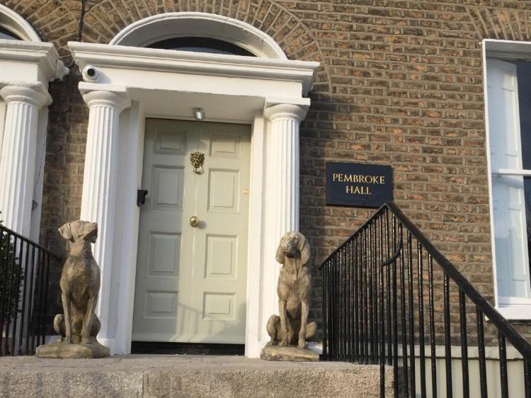 Pembroke Hall Dublin Rum bild