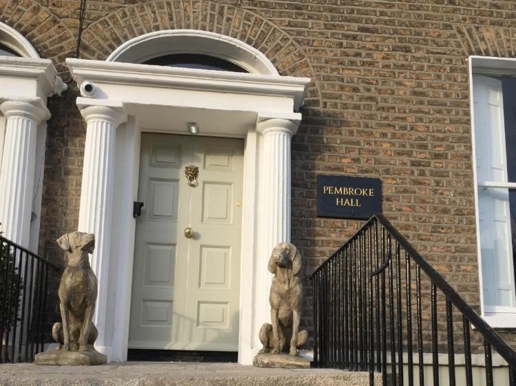 Pembroke Hall Dublin Rum bild