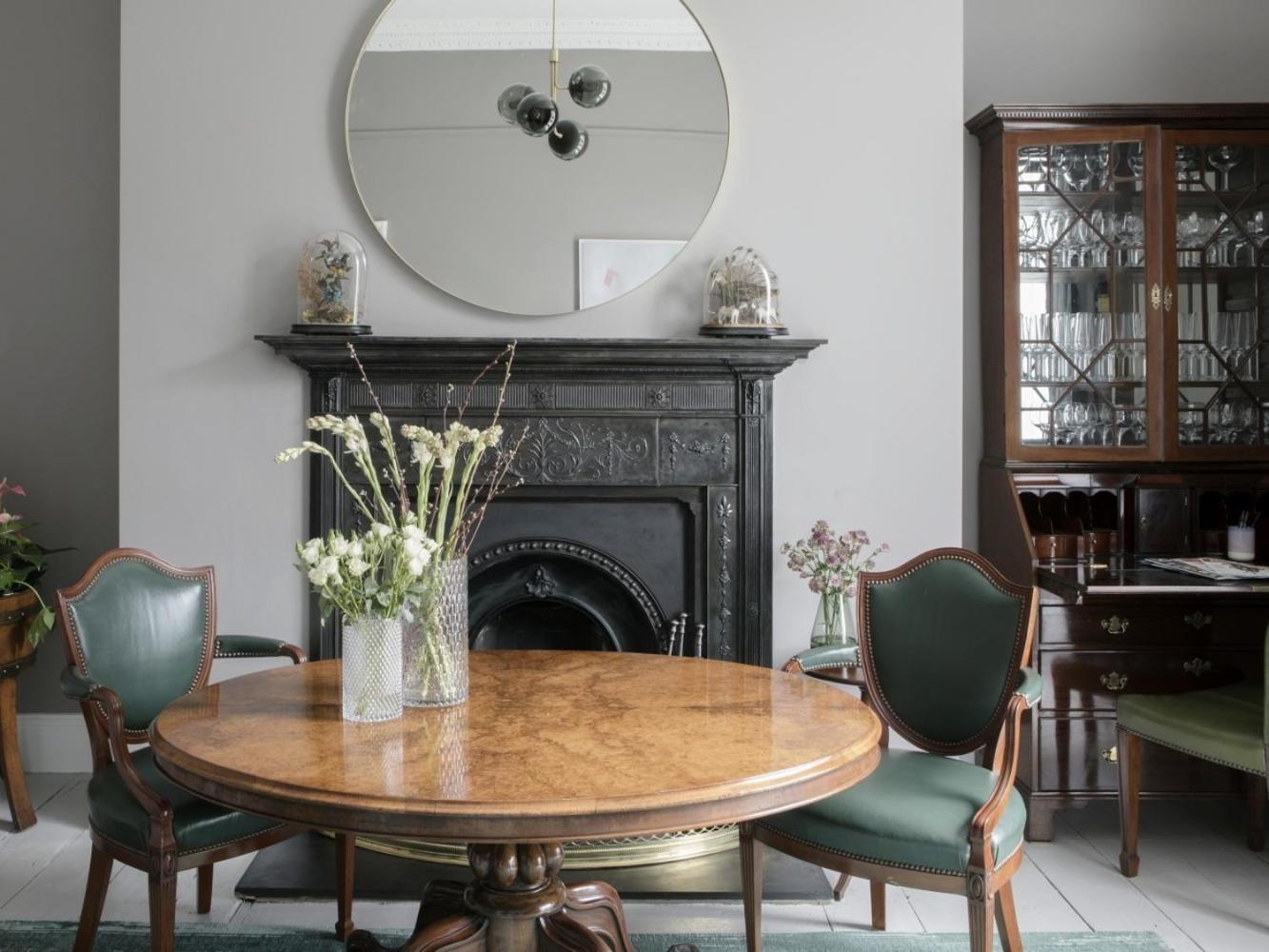 Pembroke Hall Dublin Rum bild